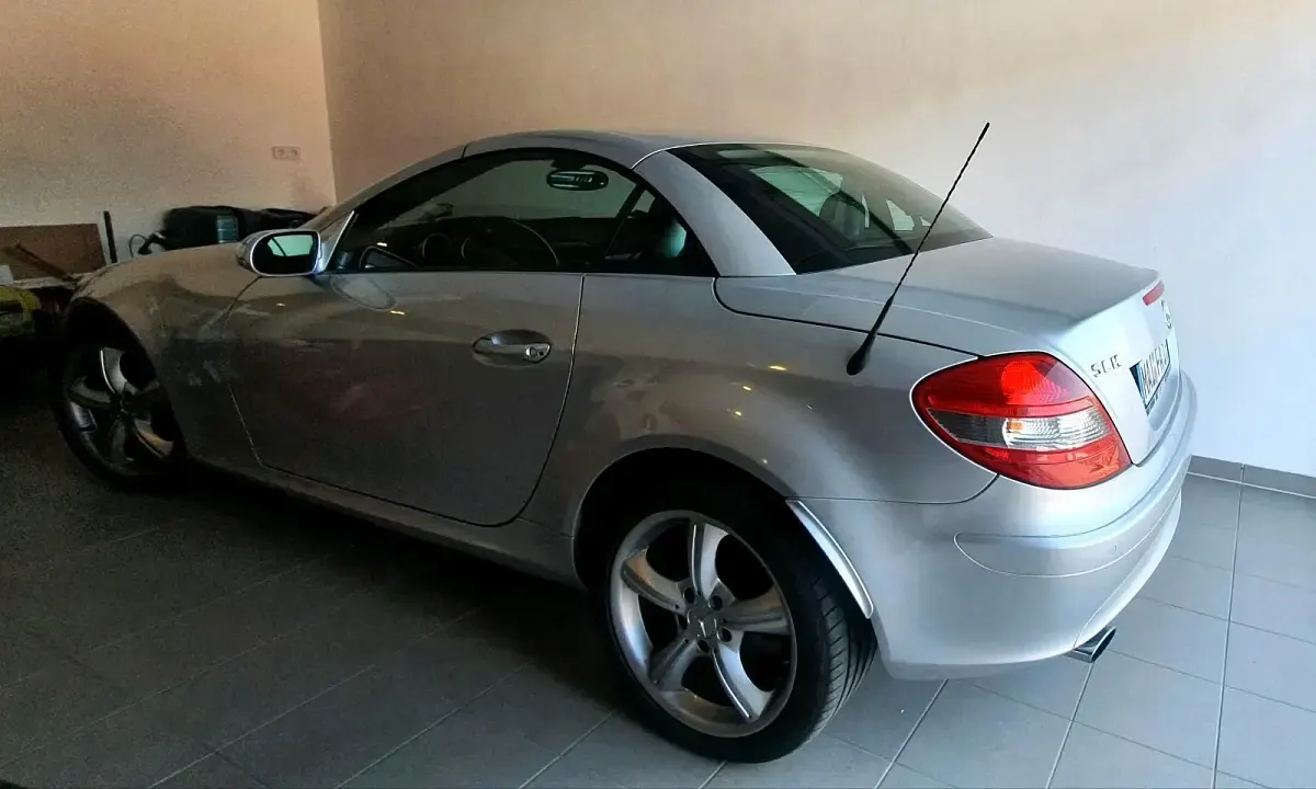 Gebraucht Mercedes SLK350 272 PS (200 kW) 2004 Silber Cabrio