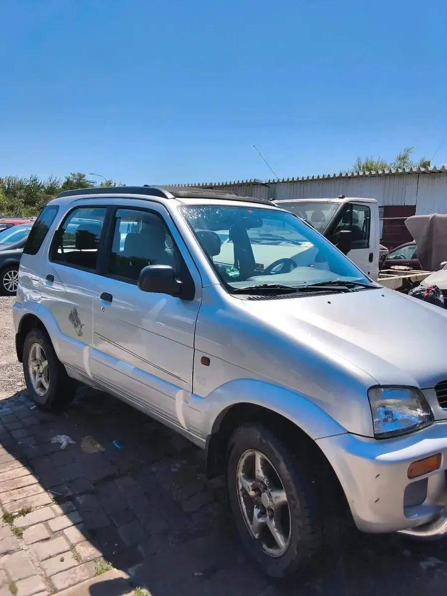 Gebraucht Daihatsu Terios 83 PS (61 kW) 2000 Silber SUV