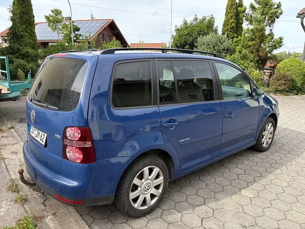 Gebraucht VW Touran 140 PS (102 kW) 2008 Blau Van / Kleinbus