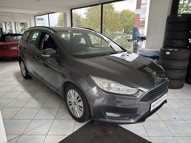 Grau Gebraucht 2015 Ford Focus Business Edition Kombi | 5.190 € (Fairer Preis) - Bild 1/4