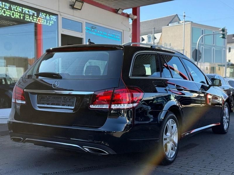 Gebraucht Mercedes E200 136 PS (100 kW) 2015 Schwarz Kombi