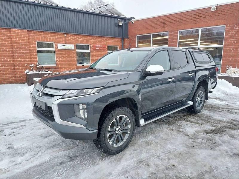 Grau Gebraucht 2022 Mitsubishi L200 Select Abholung | 32.790 € (Fairer Preis) - Bild 1/4