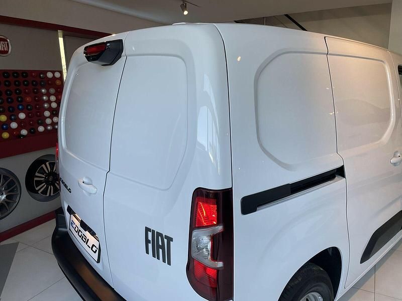 Neu Fiat e-Doblò 100 kW (136 PS) 2025 Weiß ($2) Van / Kleinbus
