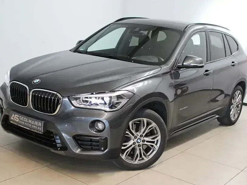 Usado BMW X1 Sport Line 190 CV (139 kW) 2016 Gris SUV