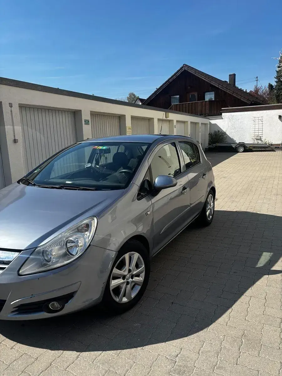 Używany Opel Corsa 80 KM (58 kW) 2007 Hatchback