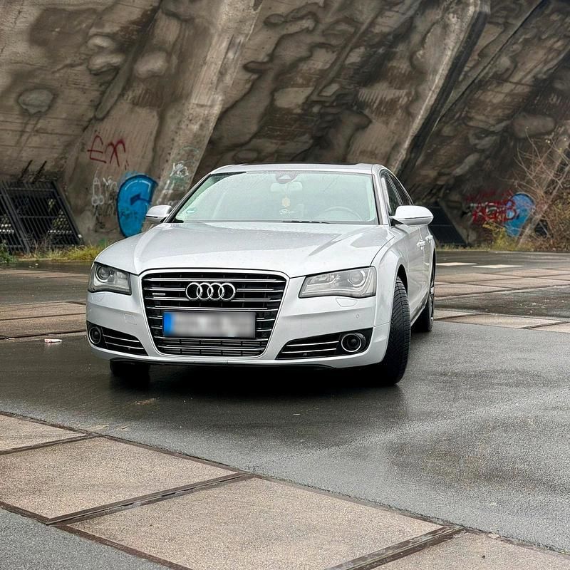 Second-hand Audi A8 250 CP (183 kW) 2011 Argintiu Berlinǎ