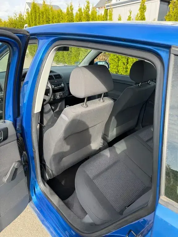 Gebraucht VW Polo Basis 75 PS (55 kW) 2004 Blau Kleinwagen