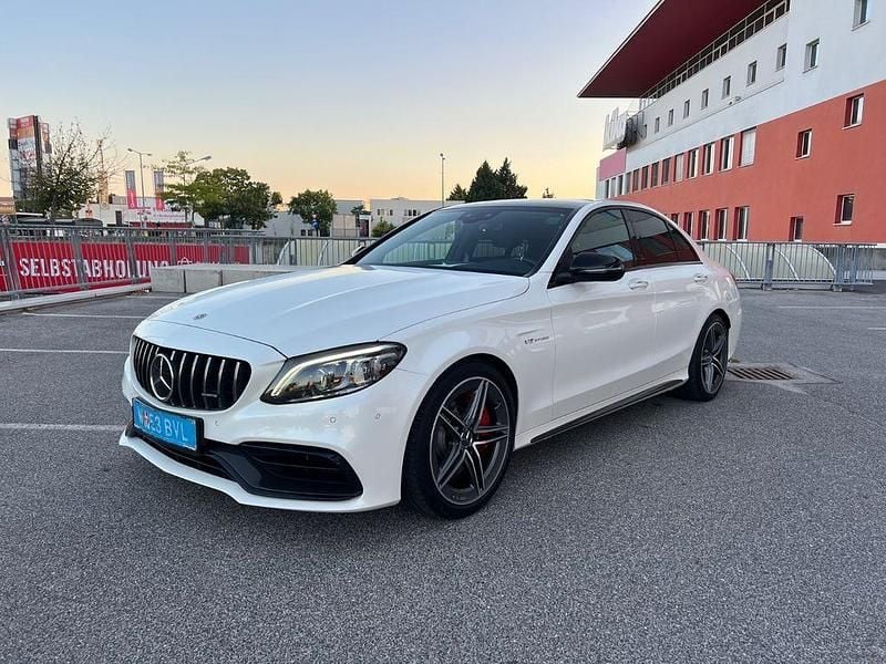 Weiß Gebraucht 2021 Mercedes C63S AMG AMG Limousine | 70.000 € (Fairer Preis) - Bild 1/4