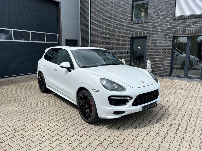 Weiß Gebraucht 2014 Porsche Cayenne GTS SUV | 19.800 € (Superpreis) - Bild 1/4
