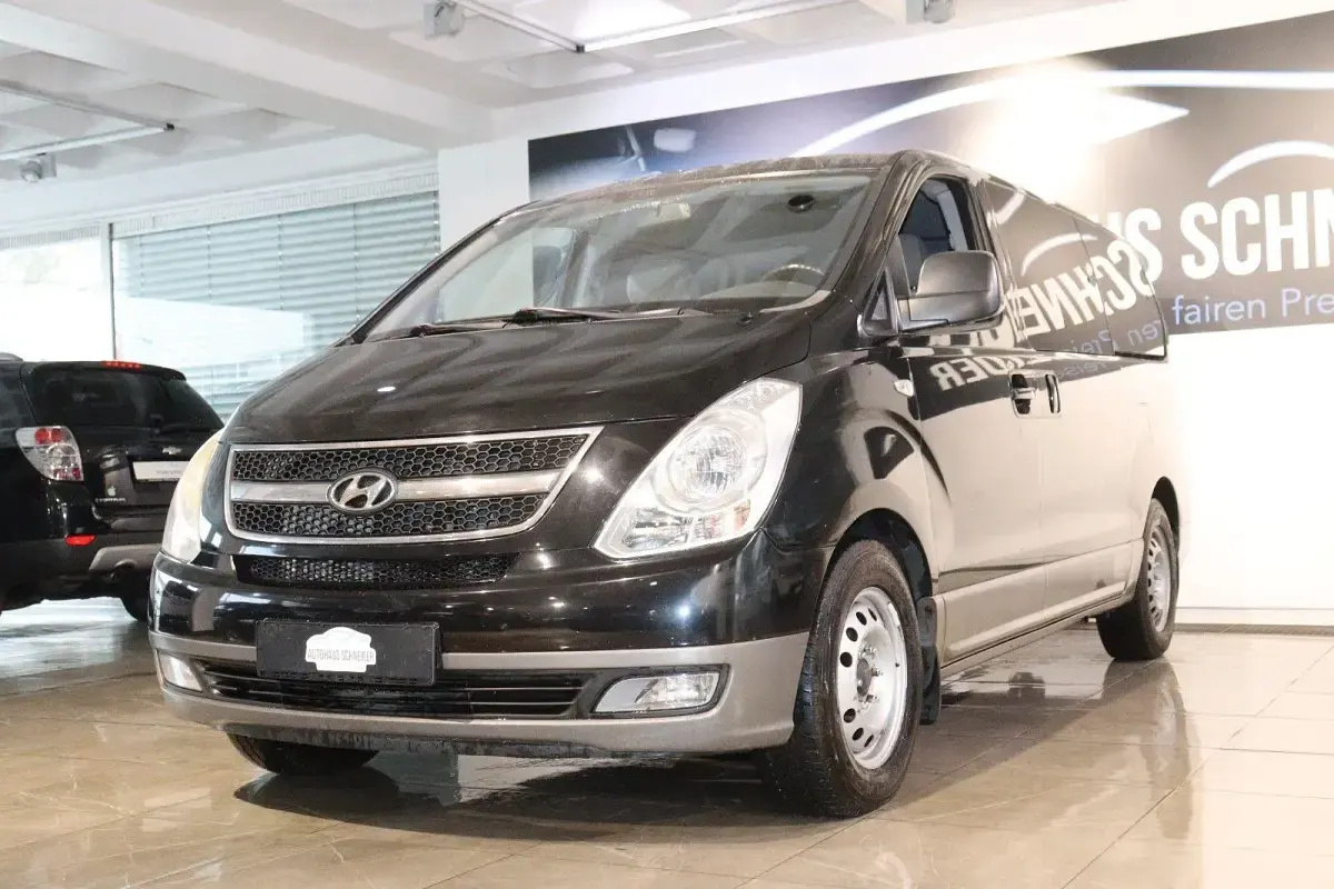 Gebraucht Hyundai H-1 136 PS (100 kW) 2009 Schwarz Van / Kleinbus