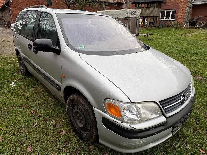 Silber Gebraucht 1997 Opel Sintra Van / Kleinbus | 599 € - Bild 1/4