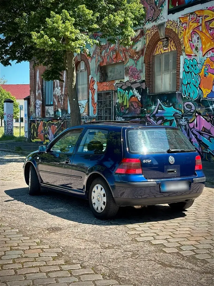 Gebraucht VW Golf IV 101 PS (74 kW) 2000 Blau Kleinwagen