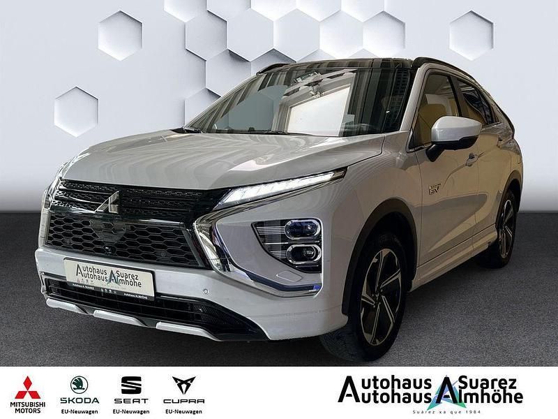 Weiß Gebraucht 2021 Mitsubishi Eclipse Cross Top SUV | 29.800 € - Bild 1/4