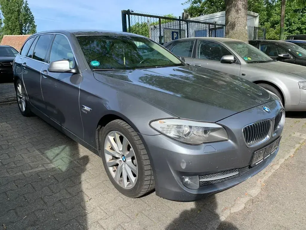Używany BMW 530 258 KM (189 kW) 2011 Szary Kombi