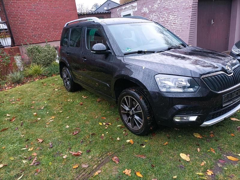 Schwarz Gebraucht 2015 Skoda Yeti SUV | 5.500 € (Superpreis) - Bild 1/4