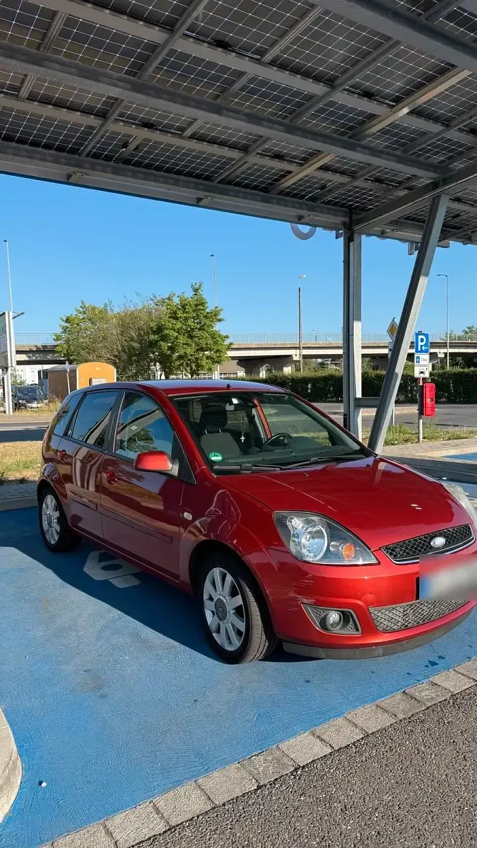 Gebraucht Ford Fiesta Ghia 90 PS (66 kW) 2006 Orange Kleinwagen
