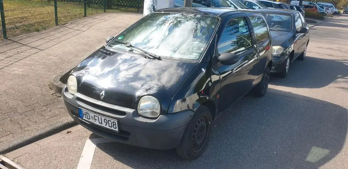 Używany Renault Twingo 58 KM (42 kW) 2001 Czarny Hatchback