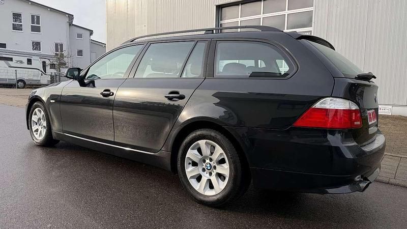 Gebraucht BMW 520 Shadowline 177 PS (130 kW) 2010 Schwarz Kombi