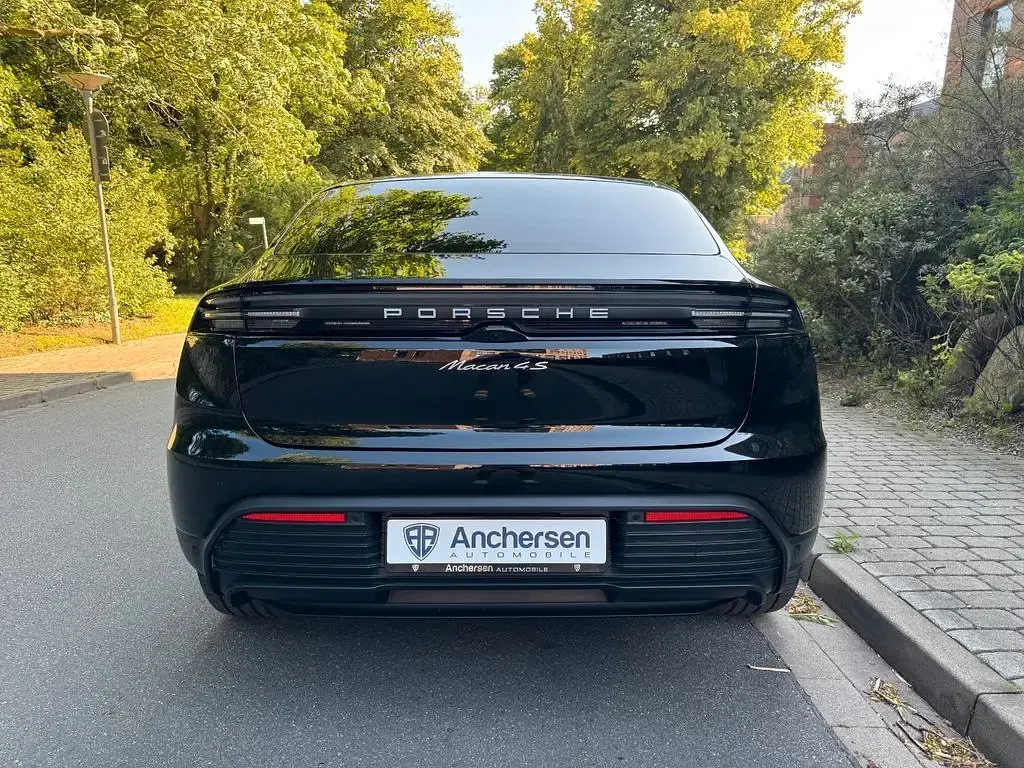 Gebraucht Porsche Macan 380 kW (517 PS) 2025 Tiefschwarz SUV