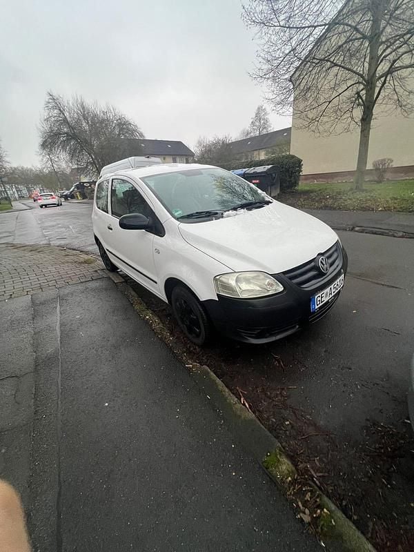 Weiß Gebraucht 2009 VW Fox Kleinwagen | 1.250 € (Guter Preis) - Bild 1/4