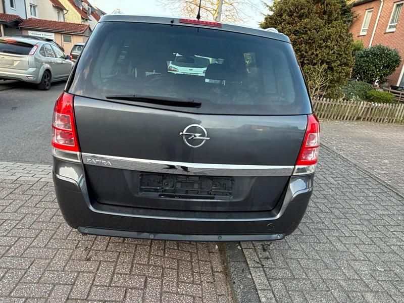 Gebraucht Opel Zafira 140 PS (102 kW) 2010 Grau Van / Kleinbus
