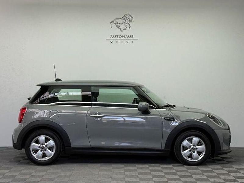 Gebraucht Mini Cooper Essential 136 PS (100 kW) 2022 Grau Kleinwagen