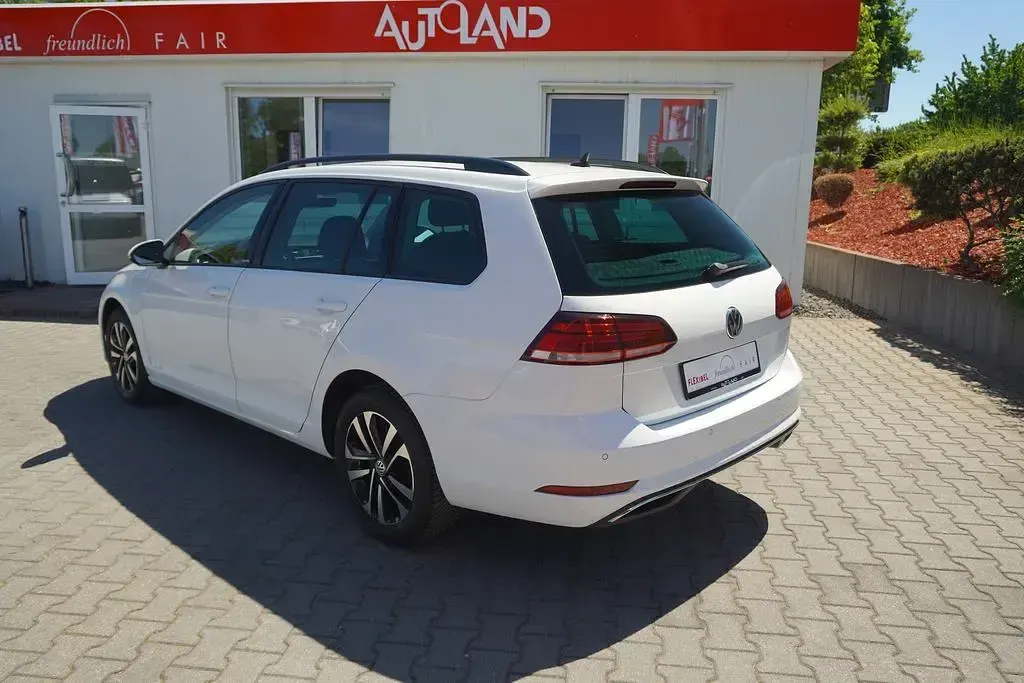 Gebraucht VW Golf VII United 116 PS (85 kW) 2020 Weiß Kombi