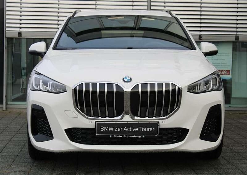 Neu BMW 218 M Sport 150 PS (110 kW) 2026 Alpinweiß uni Kombi