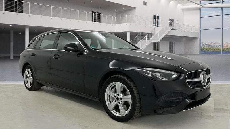 Schwarz Gebraucht 2022 Mercedes C300e Limousine | 28.950 € (Superpreis) - Bild 1/4
