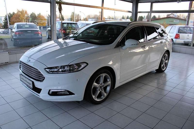 Frozen white Gebraucht 2018 Ford Mondeo Titanium Kombi | 11.500 € (Fairer Preis) - Bild 1/4