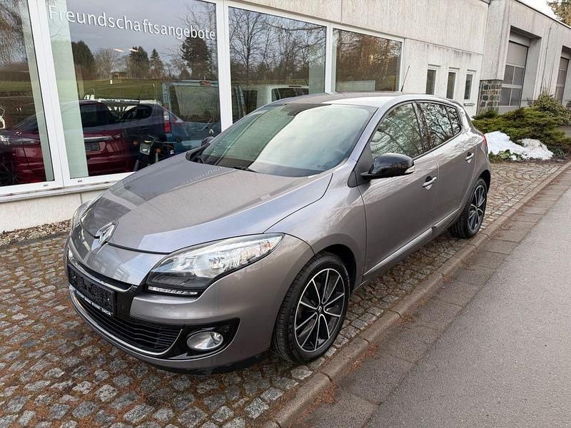 Gebraucht Renault Mégane Bose Edition 116 PS (85 kW) 2013 Grau Limousine