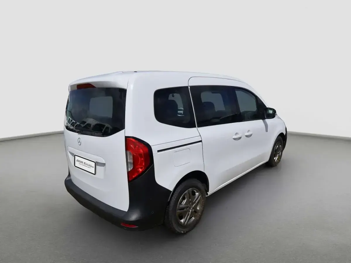Gebraucht Mercedes Citan 112 116 PS (85 kW) 2024 Arktikweiß Van / Kleinbus