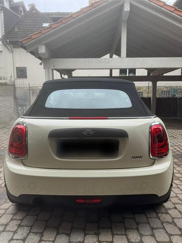 Gebraucht Mini Cooper Cabriolet 101 PS (74 kW) 2018 Weiß Cabrio