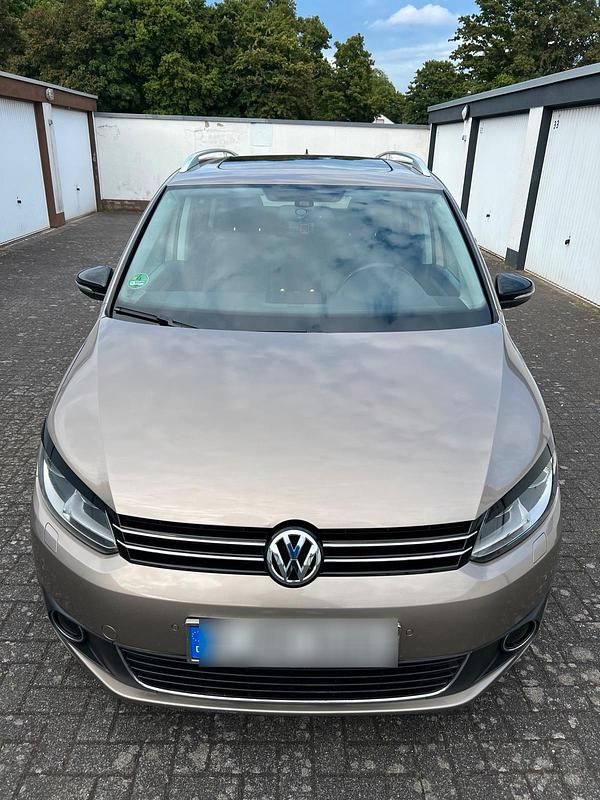 Gold Gebraucht 2012 VW Touran Style Van / Kleinbus | 7.500 € (Fairer Preis) - Bild 1/4