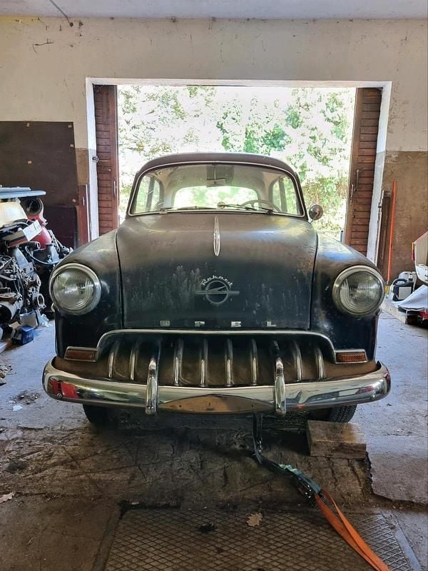 Schwarz Gebraucht 1954 Opel Olympia Limousine | 2.500 € - Bild 1/4