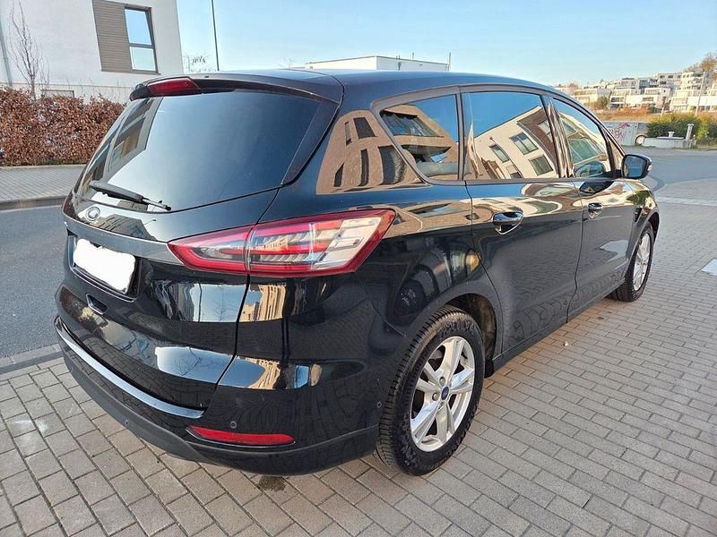 Gebraucht Ford S-MAX S 160 PS (117 kW) 2017 Schwarz Van / Kleinbus