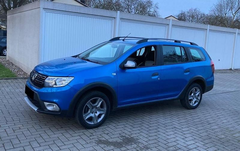 Gebraucht Dacia Logan MCV Stepway 90 PS (66 kW) 2018 Blau Limousine