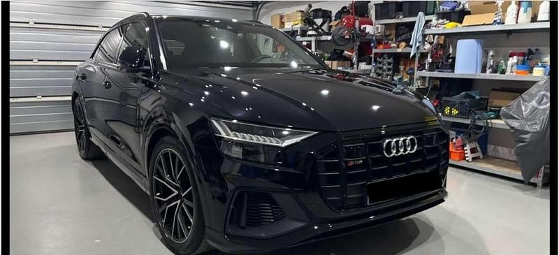 Gebraucht Audi Q8 435 PS (319 kW) 2019 Schwarz SUV