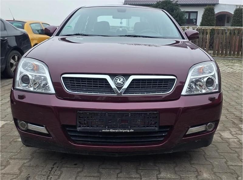 Second-hand Opel Vectra 2003 Roșu Hatchback