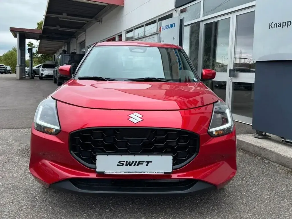 Neu Suzuki Swift Comfort 82 PS (60 kW) 2026 Rot Kleinwagen