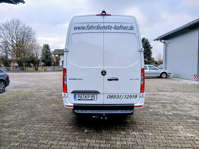 Gebraucht Mercedes Sprinter 170 PS (125 kW) 2023 Weiß Van