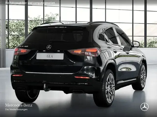 Gebraucht Mercedes GLA180 136 PS (100 kW) 2026 SUV