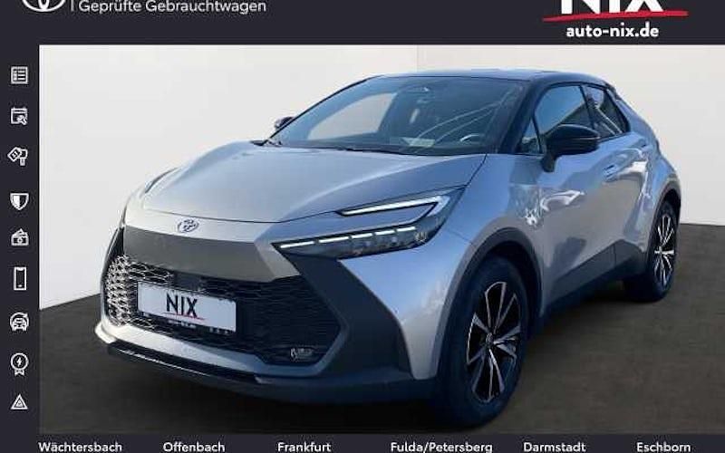 Silber Neu 2025 Toyota C-HR Team SUV | 37.850 € - Bild 1/4