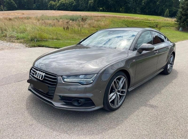 Grau Gebraucht 2015 Audi A7 Sportback Ambiente Kleinwagen | 21.500 € (Fairer Preis) - Bild 1/4
