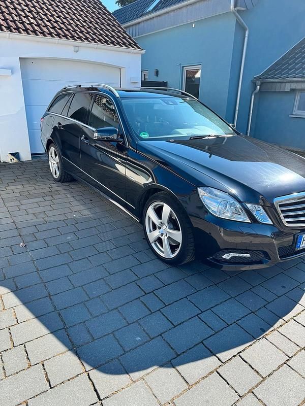 Gebraucht Mercedes 350 231 PS (169 kW) 2010 Schwarz Kombi