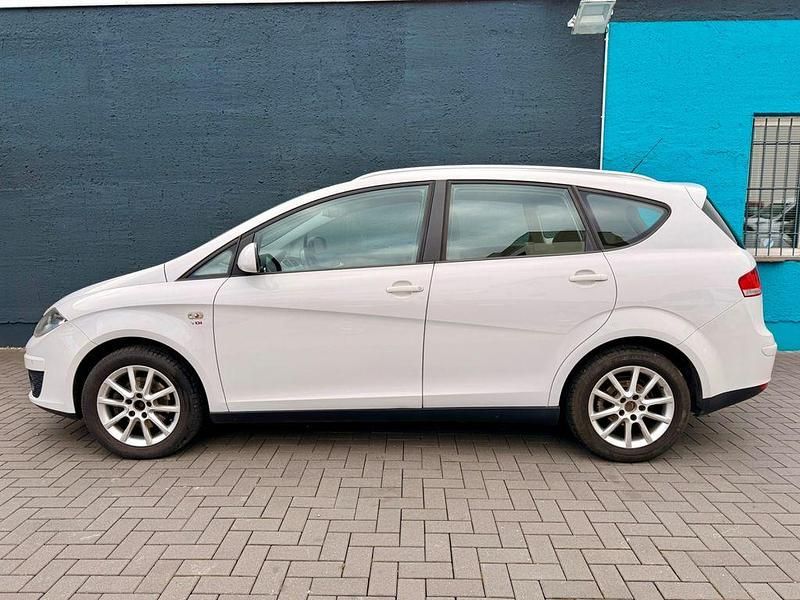 Gebraucht Seat Altea XL 140 PS (102 kW) 2011 Weiß Van / Kleinbus