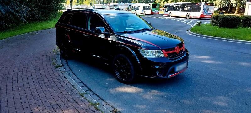 Schwarz Gebraucht 2014 Fiat Freemont SUV | 6.999 € (Superpreis) - Bild 1/4