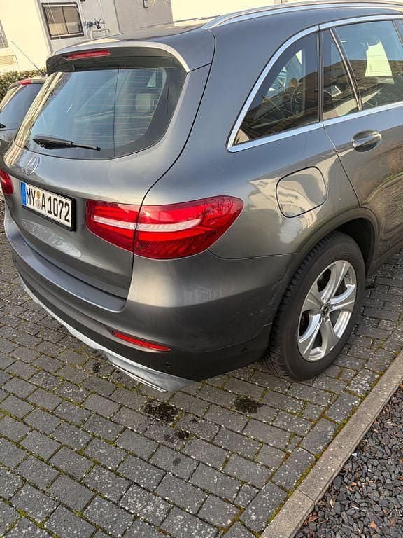 Gebraucht Mercedes GLC250 211 PS (155 kW) 2018 Grau SUV