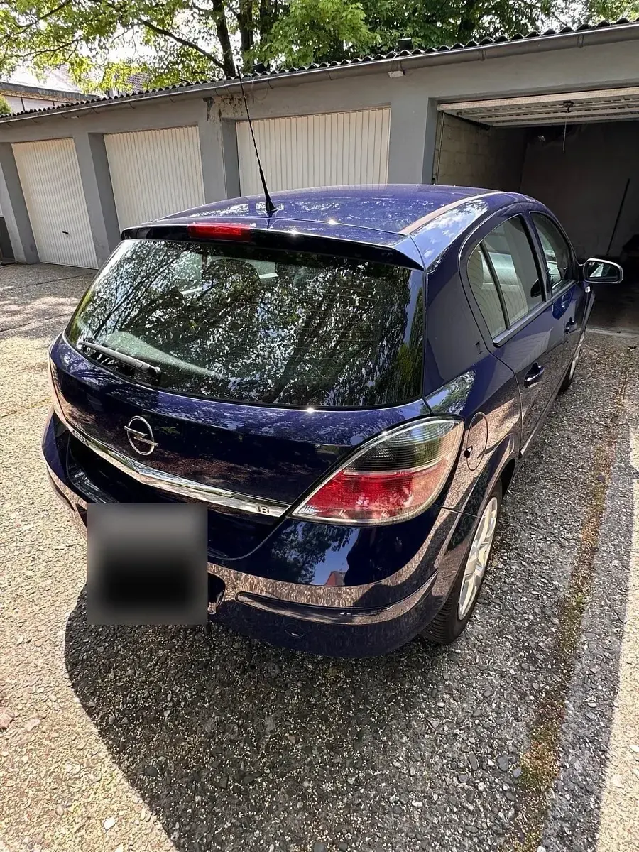 Gebraucht Opel Astra 140 PS (102 kW) 2008 Blau Kleinwagen