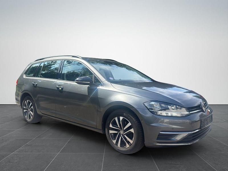 Grau Gebraucht 2020 VW Golf VII Kombi | 10.999 € (Guter Preis) - Bild 1/4